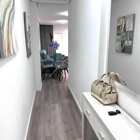 Apartment Ll13 By Zanis